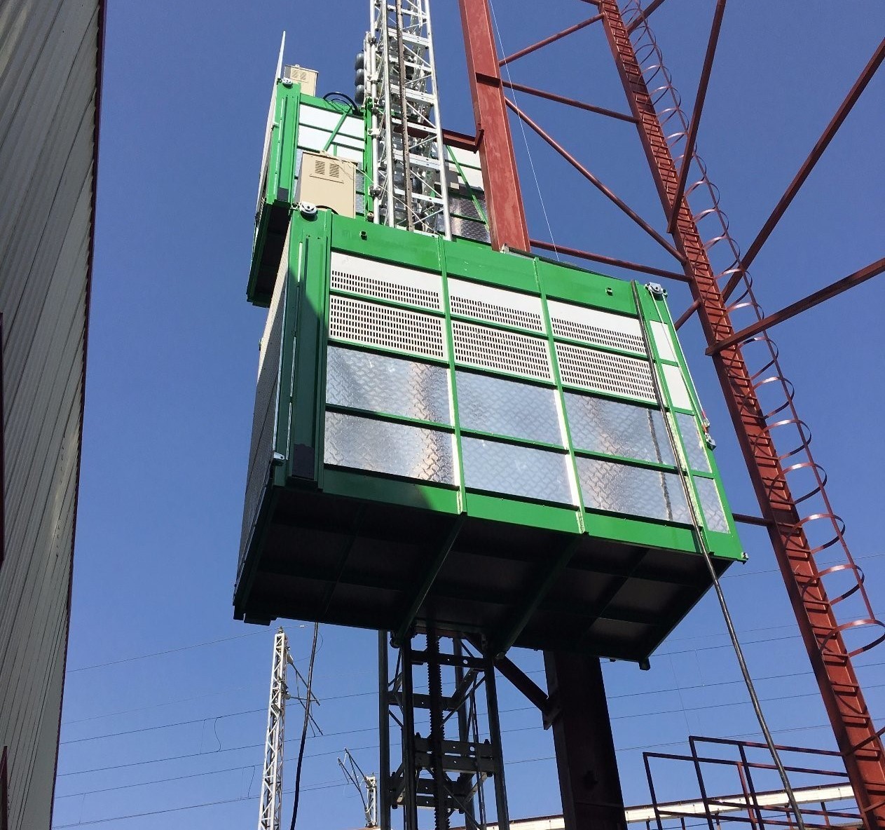 تجهیزات ضروری برای ساختمانسازی