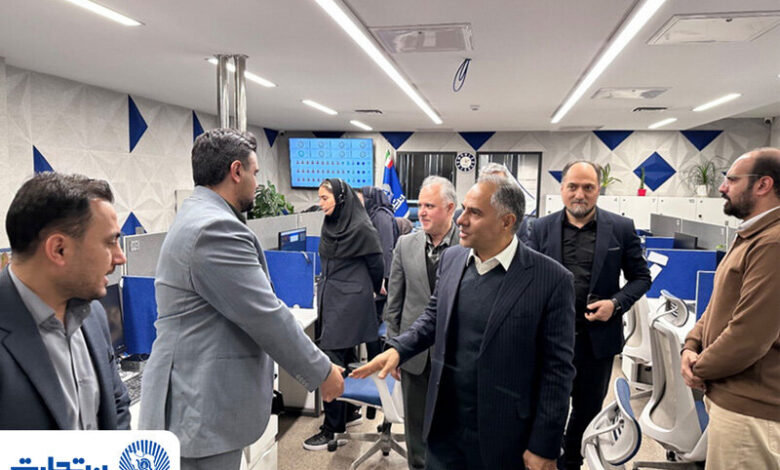 بازدید مدیرعامل بانک تجارت از مرکز ارتباط مشتریان ۱۵۵۴