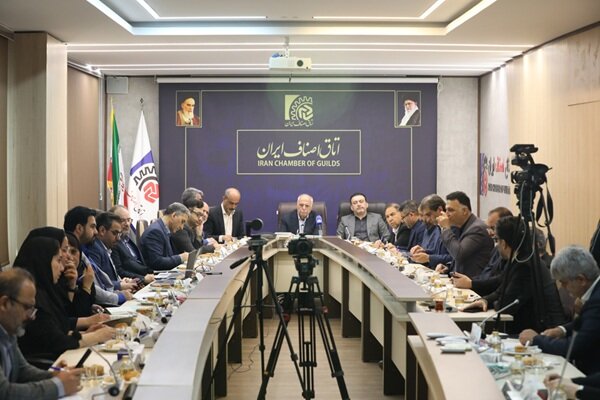 تدوین بسته حمایتی جدید برای تأمین مواد اولیه، کالای اساسی و مواد غذایی