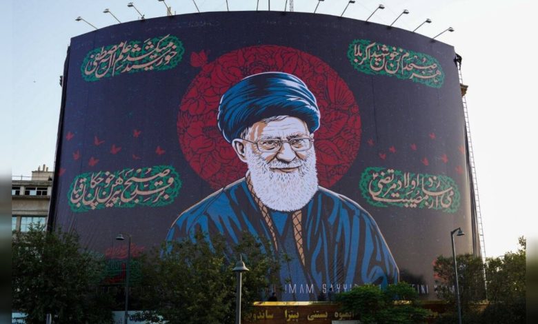 ایستگاههای راهآهن در ایام تشییع رهبر شهید انقلاب سیاه پوش شدند ایستگاههای راهآهن در ایام تشییع رهبر شهید انقلاب سیاه پوش شدند