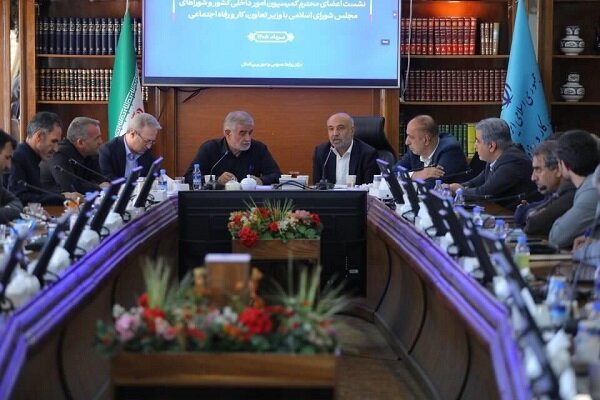 میدری: حمایت از معیشت مردم با همکاری دولت و مجلس دنبال میشود میدری: حمایت از معیشت مردم با همکاری دولت و مجلس دنبال میشود