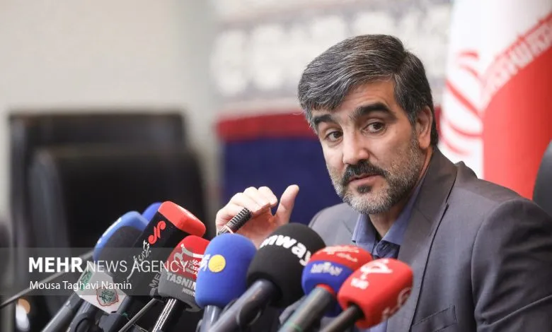 اکبری: تردد کامیون‌ها در مرز بازرگان به هزار دستگاه می‌رسد