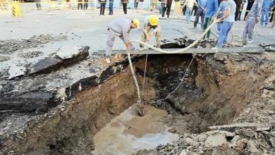 کارکنان آبفا زیر اصابت‌ها هم پای کار ماندند؛ قطعی آب به ۵ ساعت نرسید