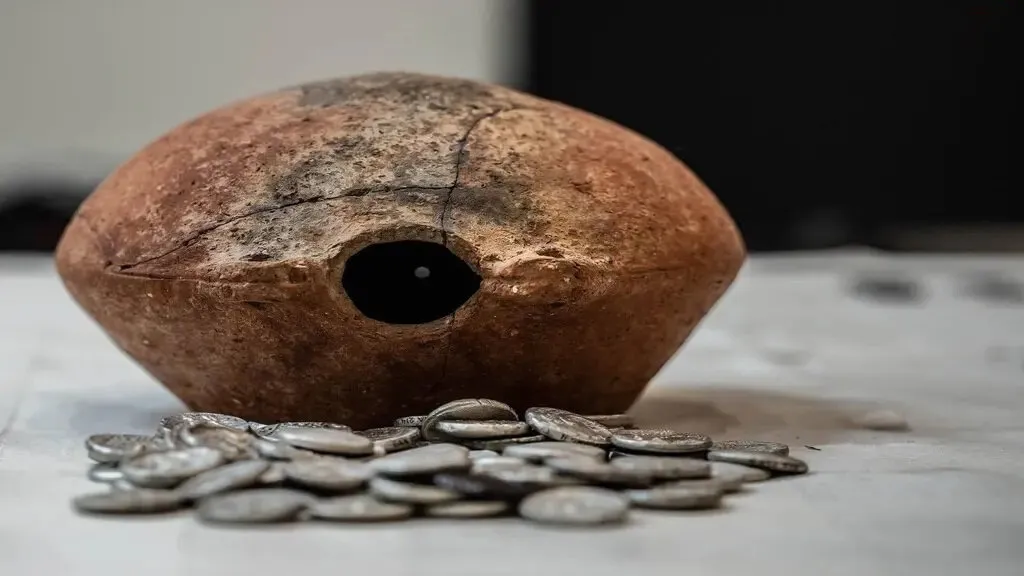 409 silver coins in a heavy jar in Maliha, UAE