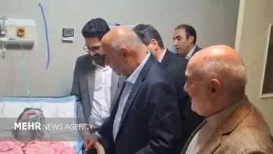 وزیر تعاون از کارگران آسیب دیده پالایشگاه آبادان عیادت کرد
